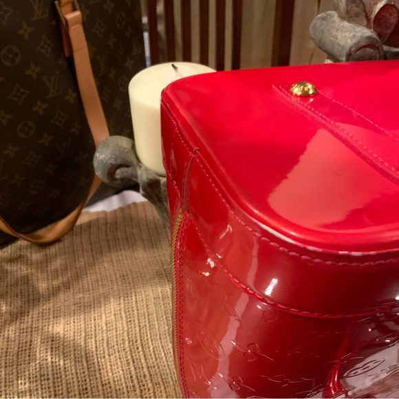 —SOLD—LV Red Vernis GM Alma - Picture 13 of 16